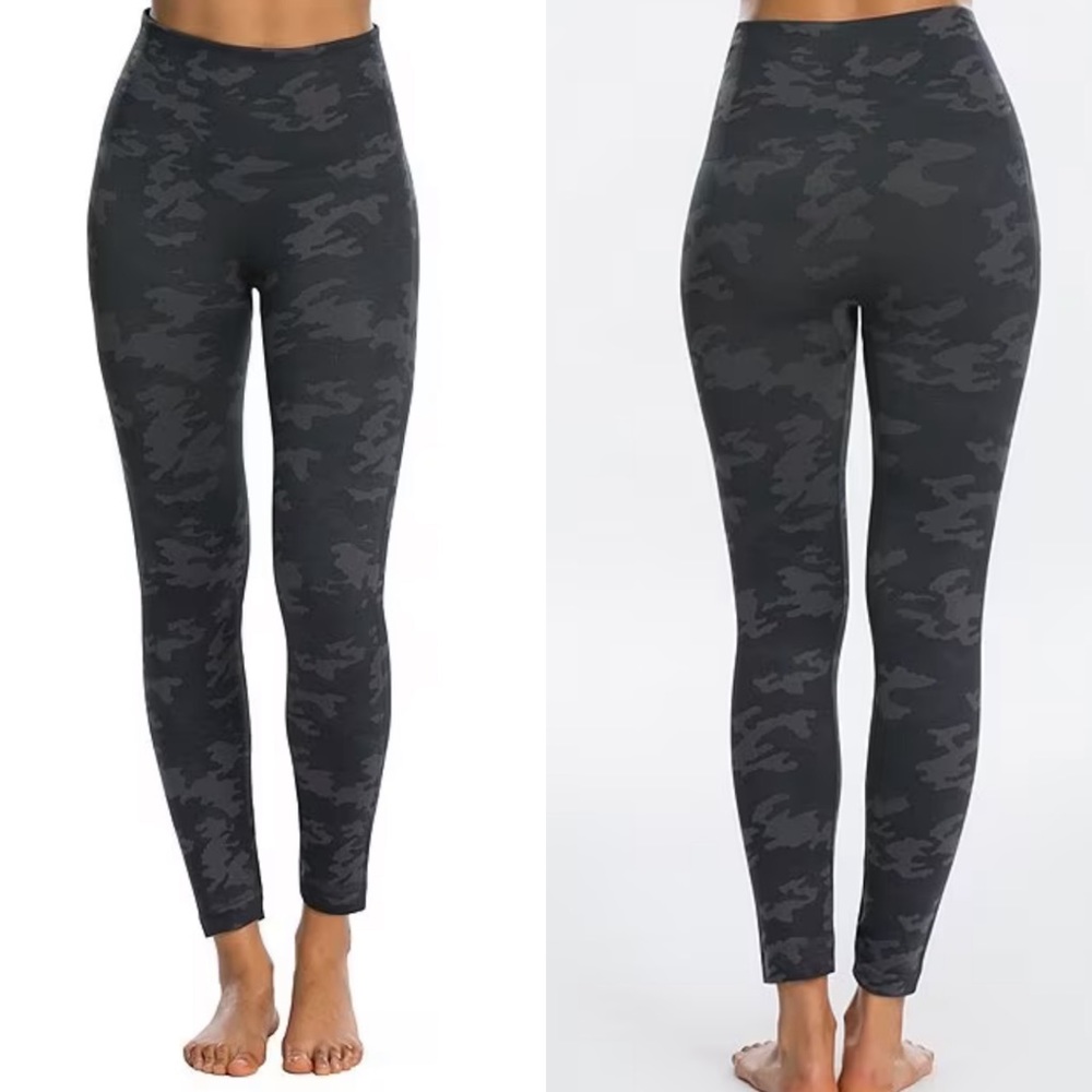 Spanx Look at Me Now Seamless Camo Leggings NWT